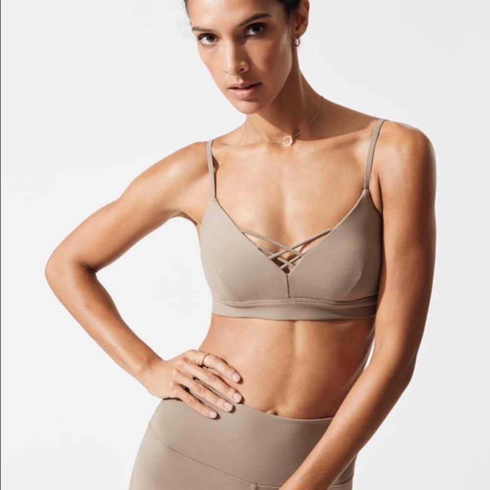 Alo Yoga Interlace Bra Workout Gravel Tan Small